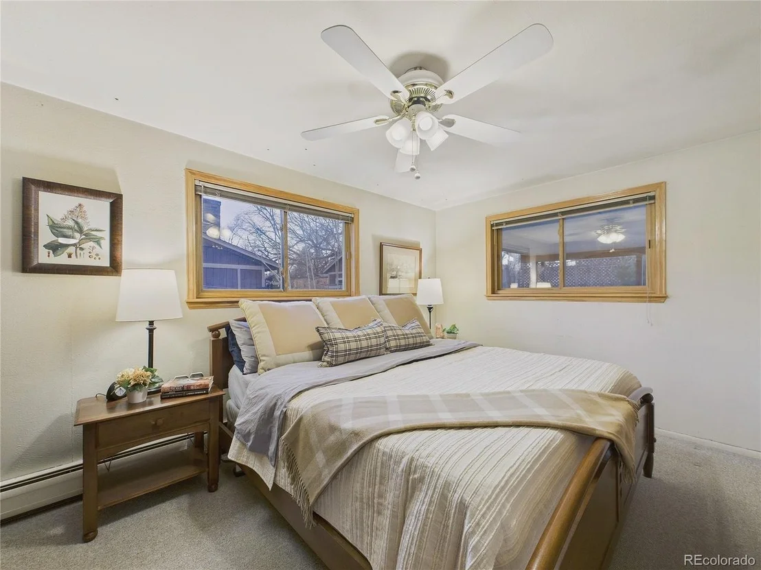 Photo of 9738 Sierra Dr