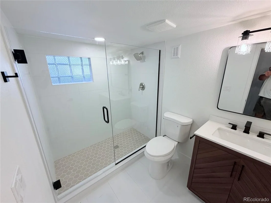 Photo of 4992 Bryant St