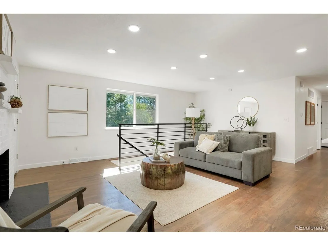 Photo of 710 Deframe St