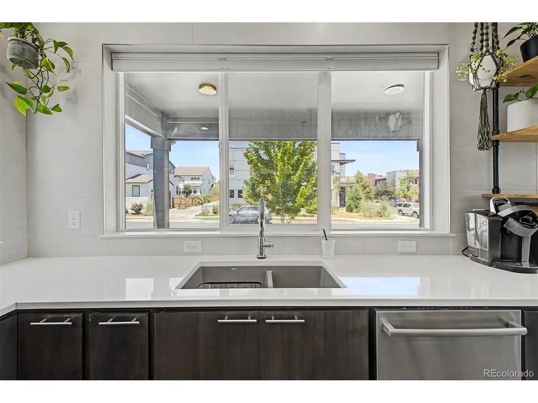 Photo of 2150 W 67th Dr