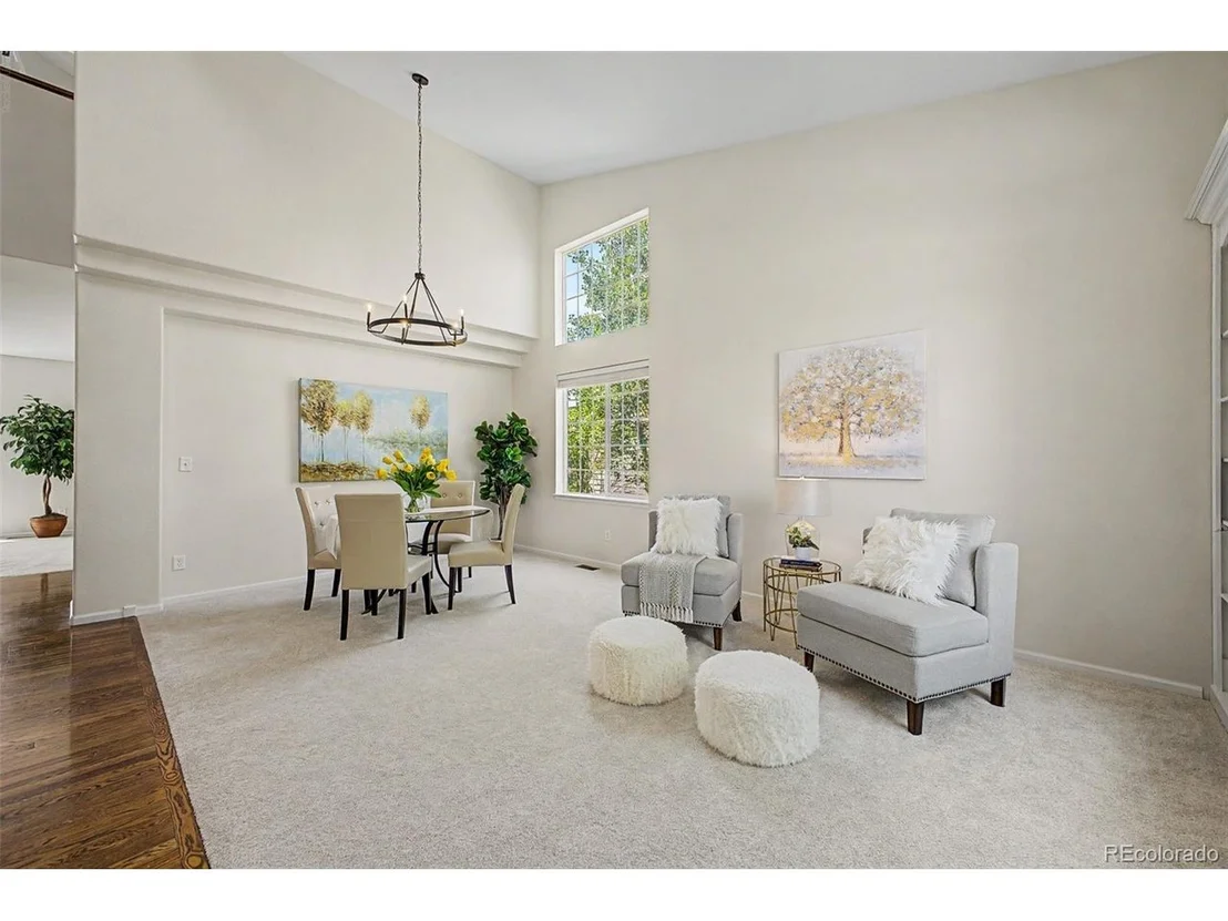 Photo of 2829 Breezy Ln