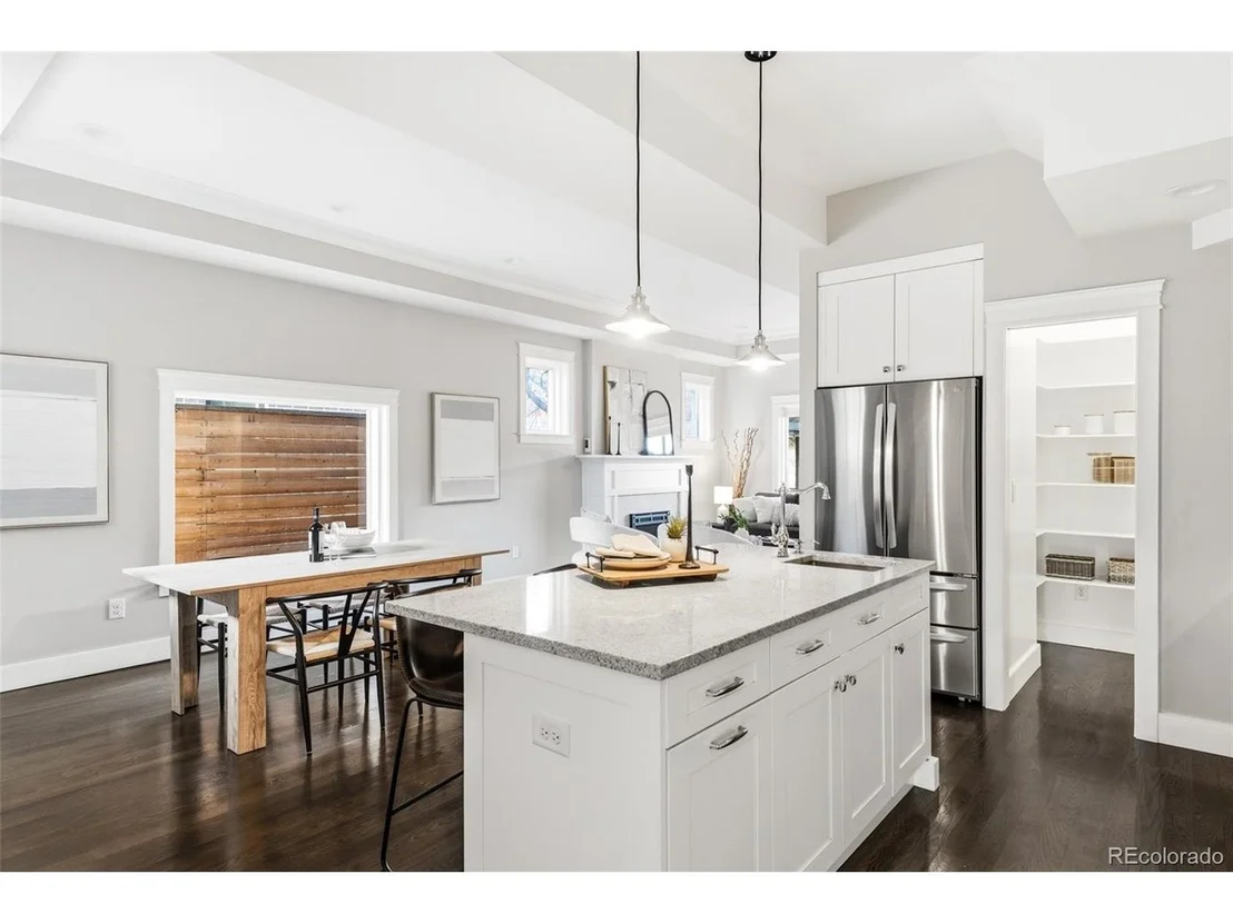 Photo of 3321 Bryant St