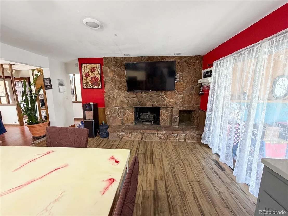 Photo of 662 Ash Ave