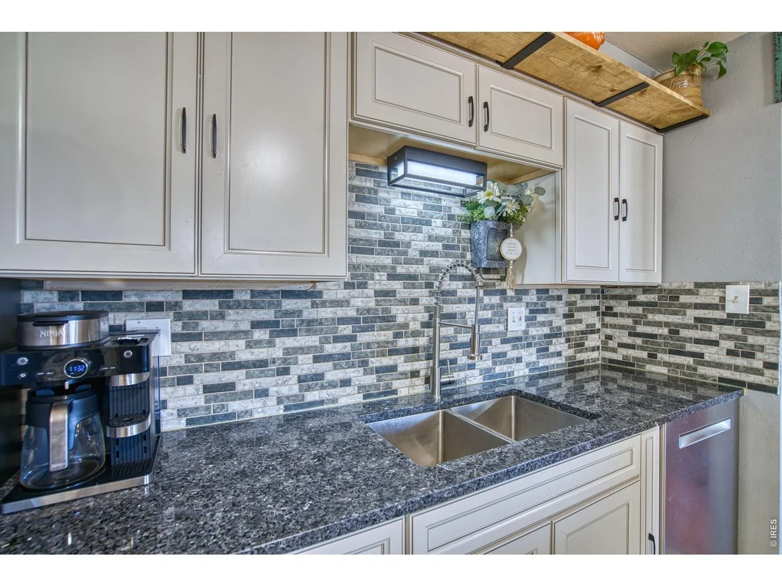 Photo of 904 Vine St