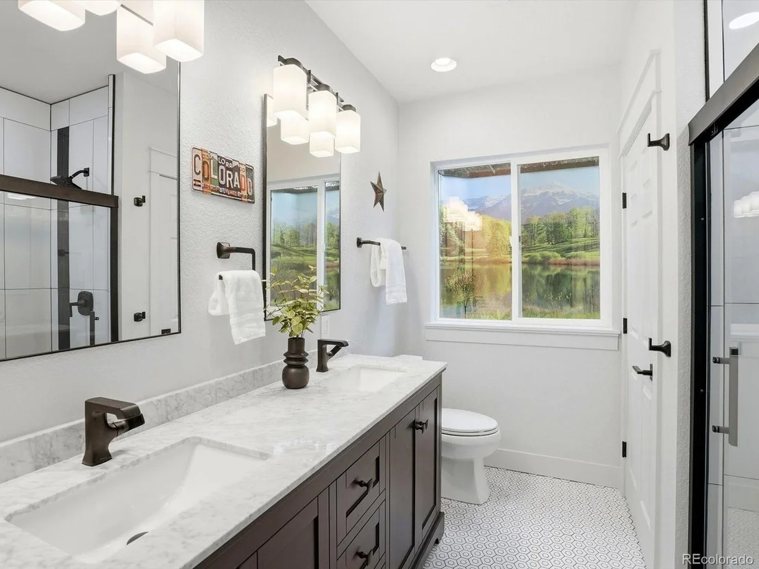 Photo of 2626 Gray Wolf Loop