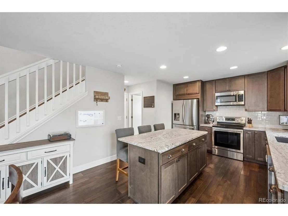 Photo of 16287 Blueleaf Pl