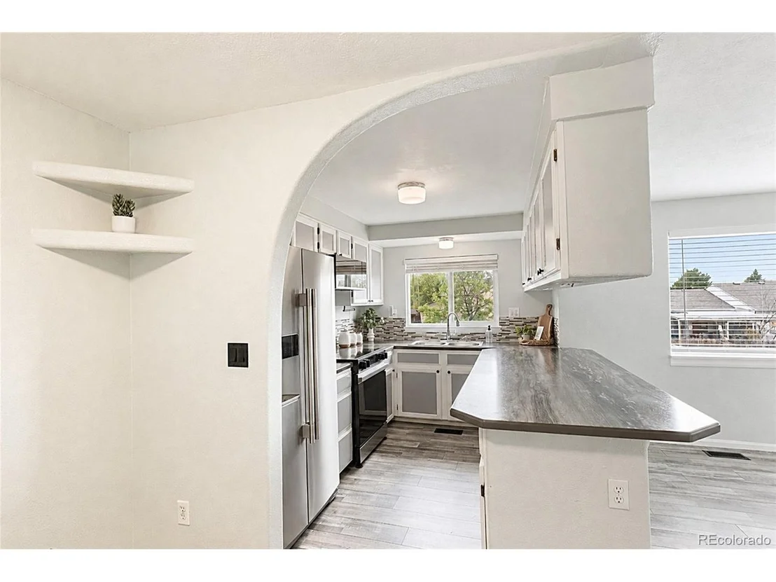 Photo of 216 Jefferson Dr