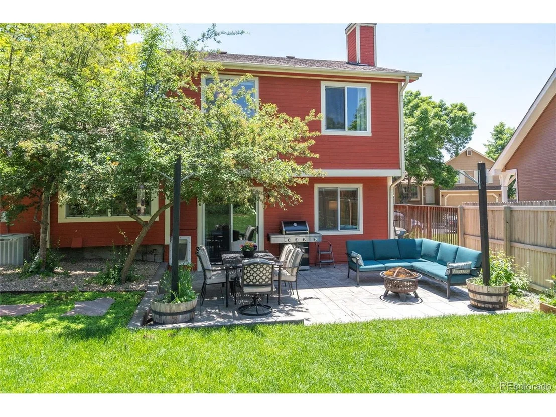 Photo of 305 Mulberry Cir