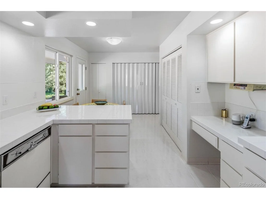 Photo of 300 Fox Dr