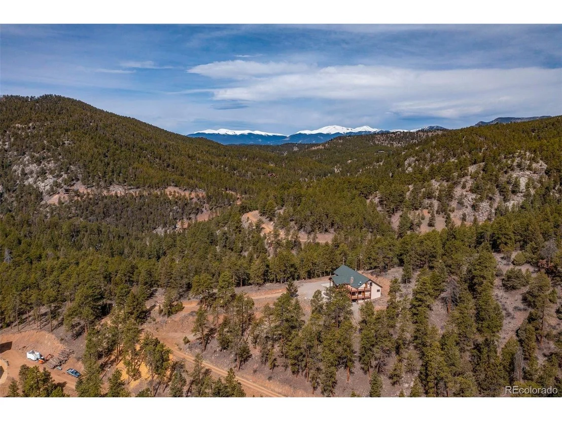 Photo of 25811 Rampart Ln
