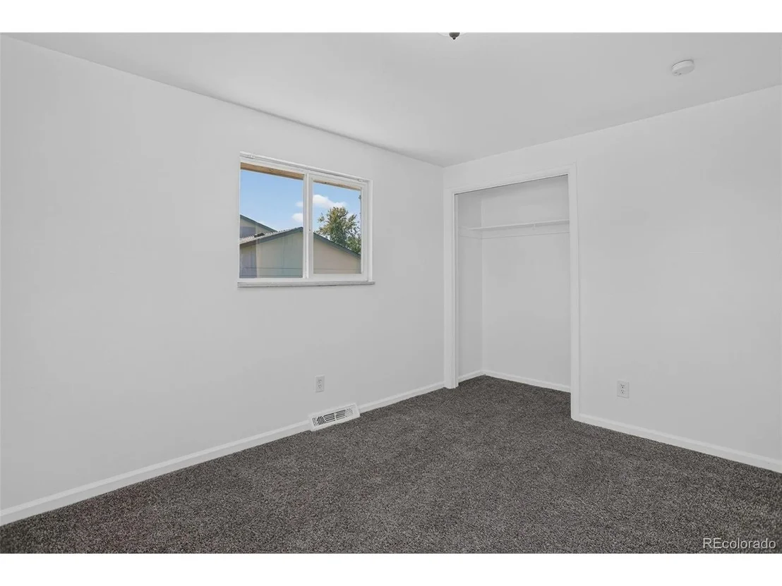 Photo of 13789 Omega Cir