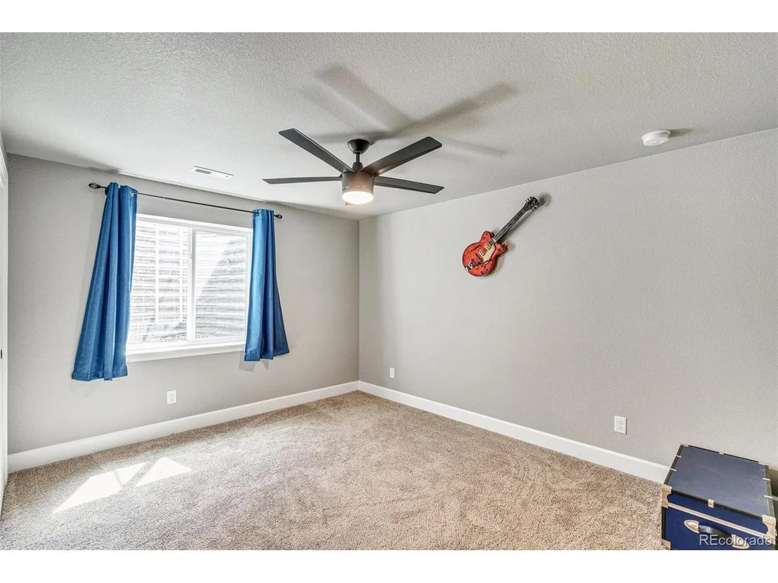 Photo of 356 Boxwood Dr