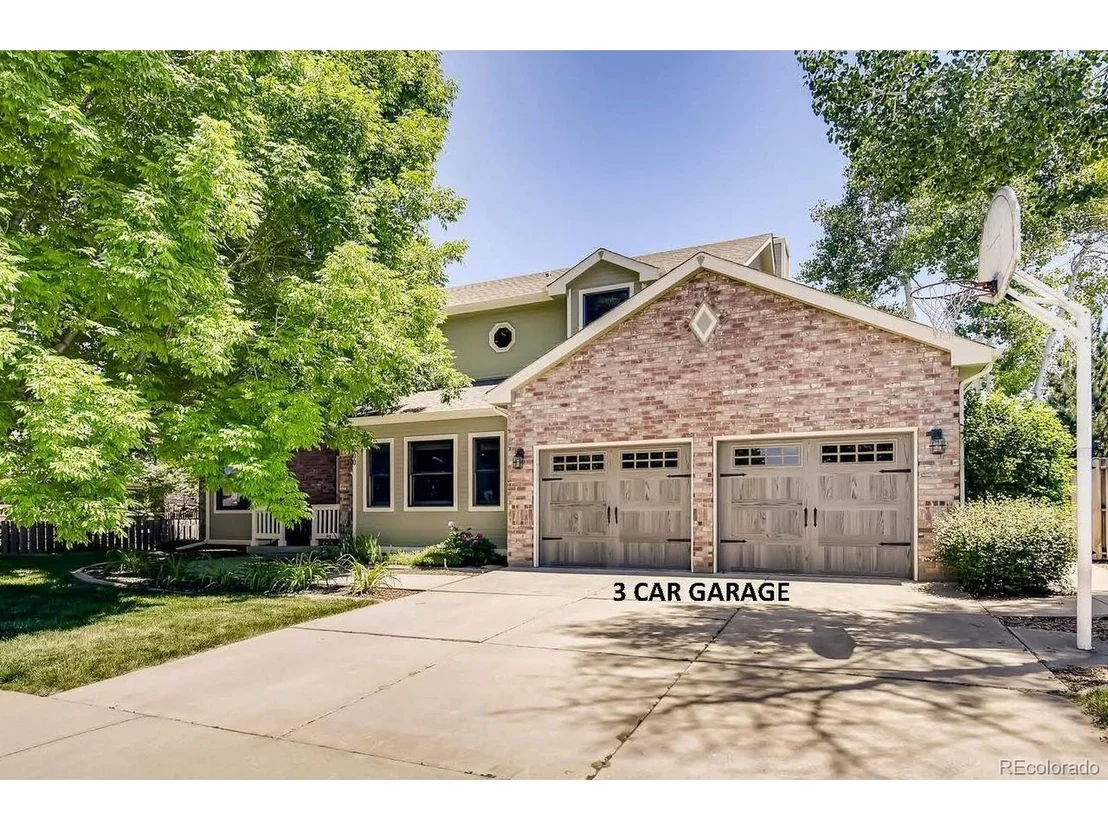 Photo of 2000 Emerald Dr