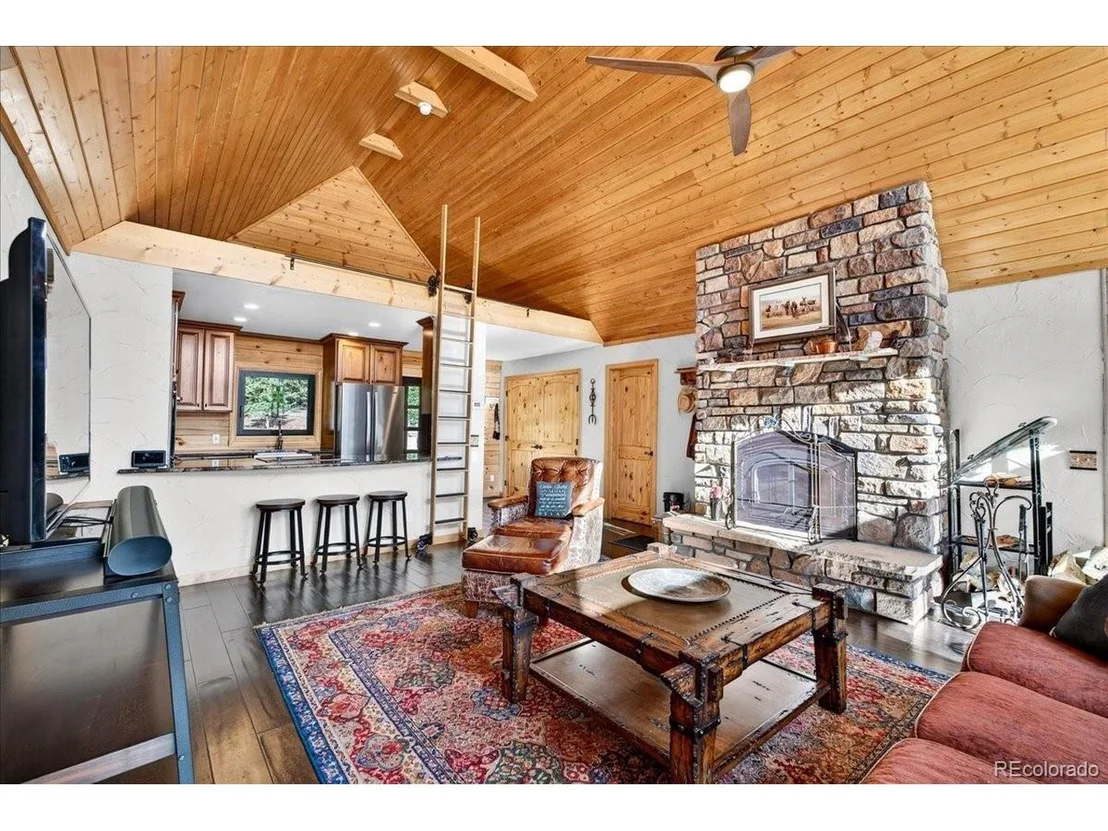 Photo of 103 Prunes Pl