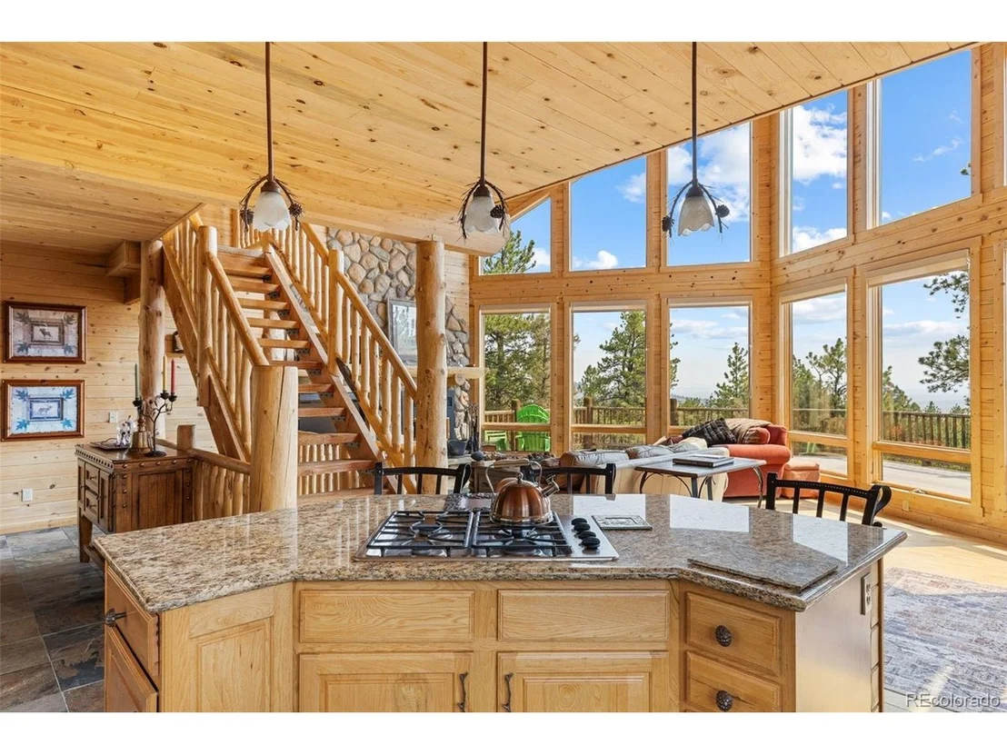 Photo of 559 Bellows Rd