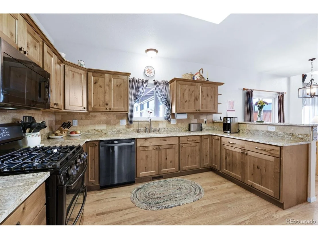 Photo of 8965 Theriot Rd