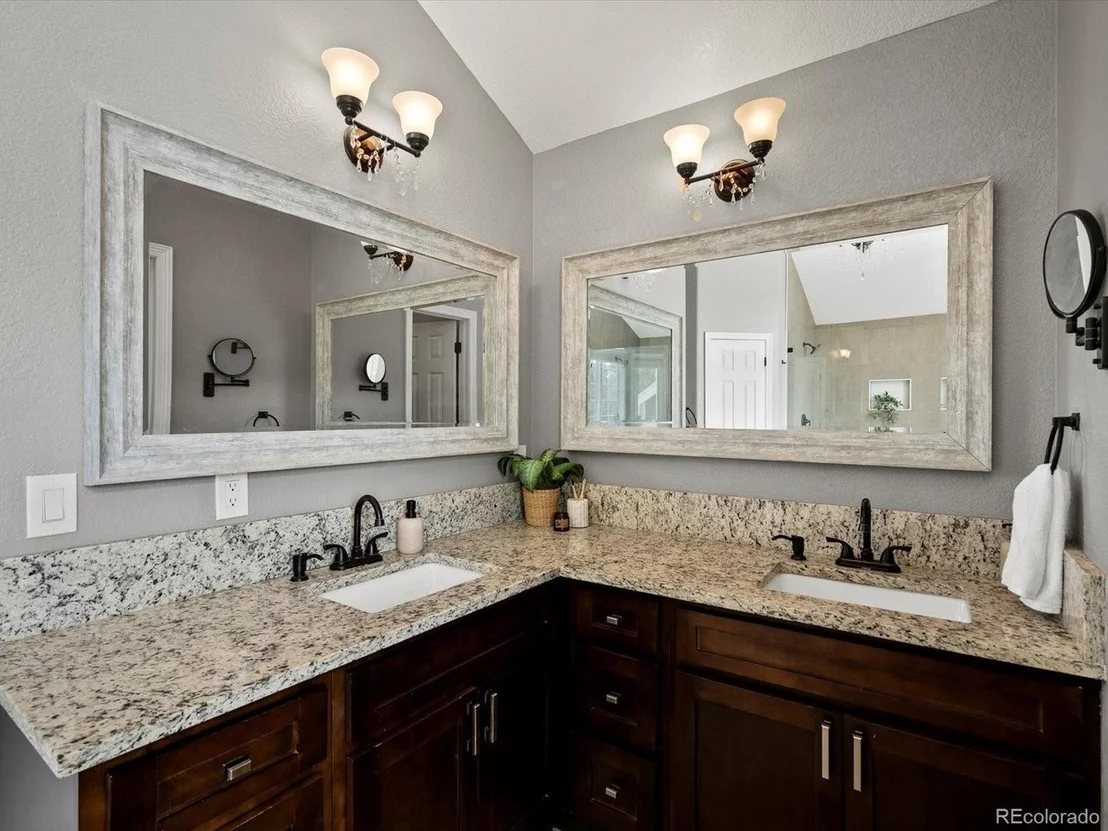 Photo of 8425 Green Island Cir