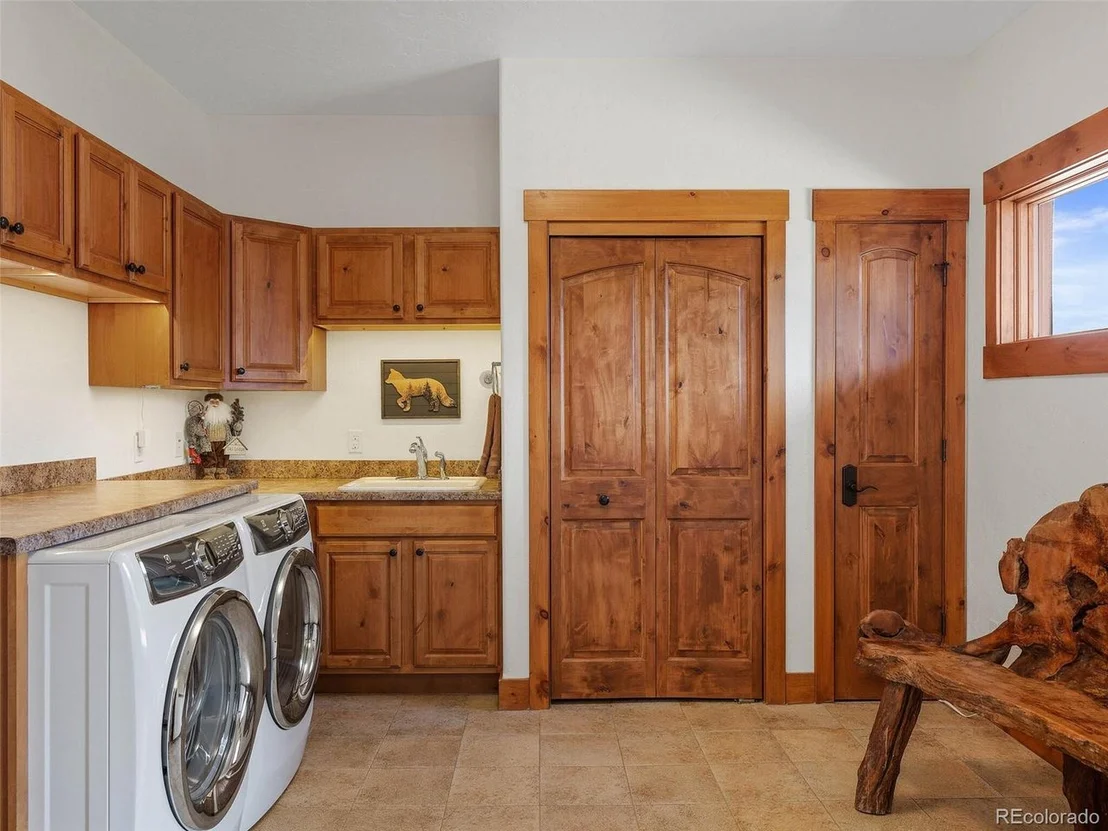 Photo of 1254 Sunset Drive