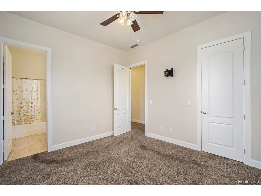 Photo of 9575 Mcguire Ave