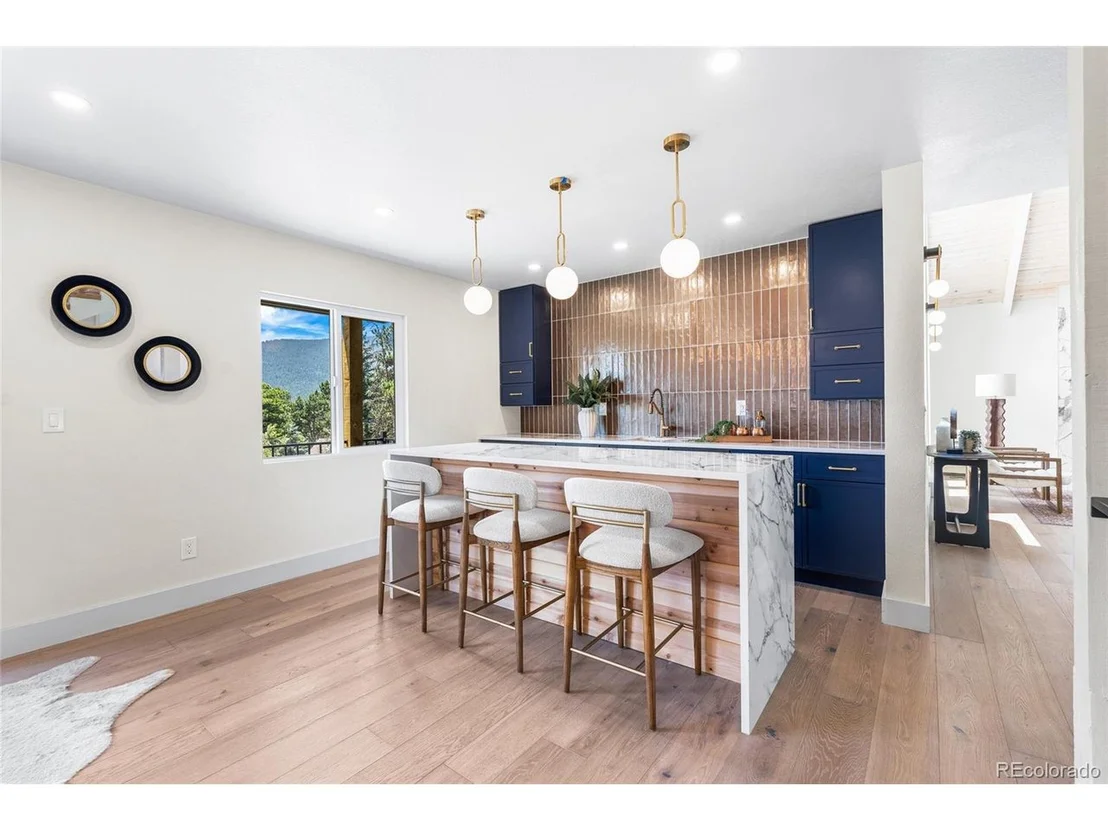 Photo of 2289 Hiwan Dr