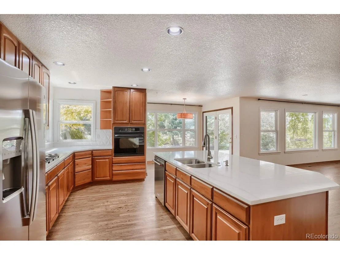 Photo of 14125 Whitney Cir