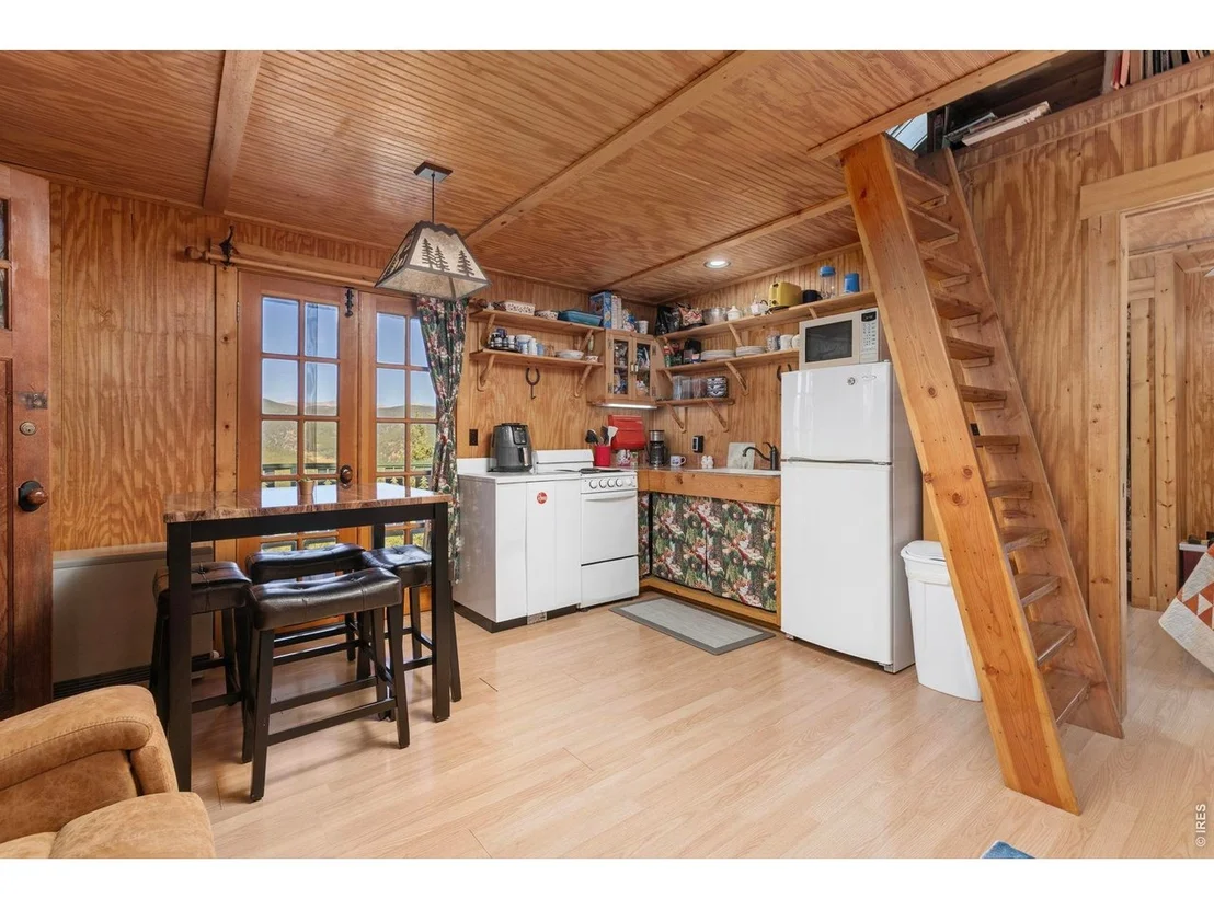Photo of 105 Observatory Pl