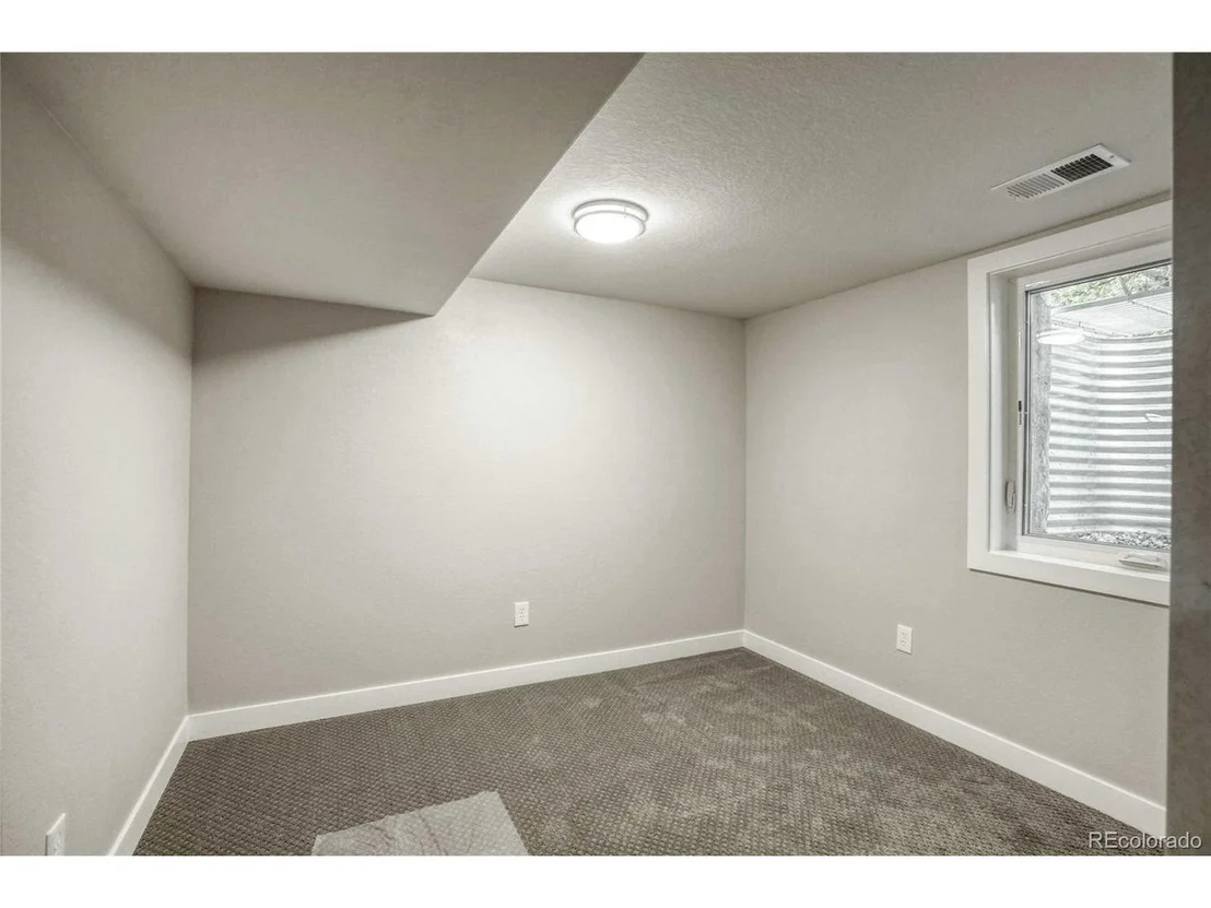 Photo of 6450 W 77th Pl