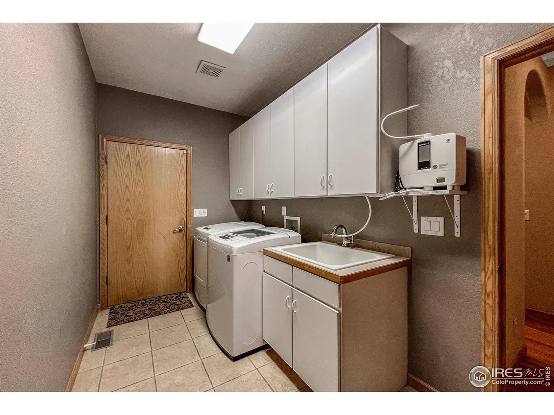 Photo of 11669 Montgomery Cir