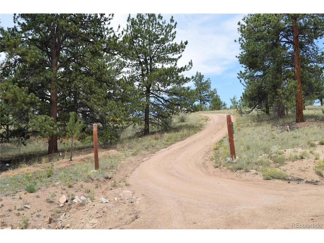 Photo of 1651 Aspen Trl