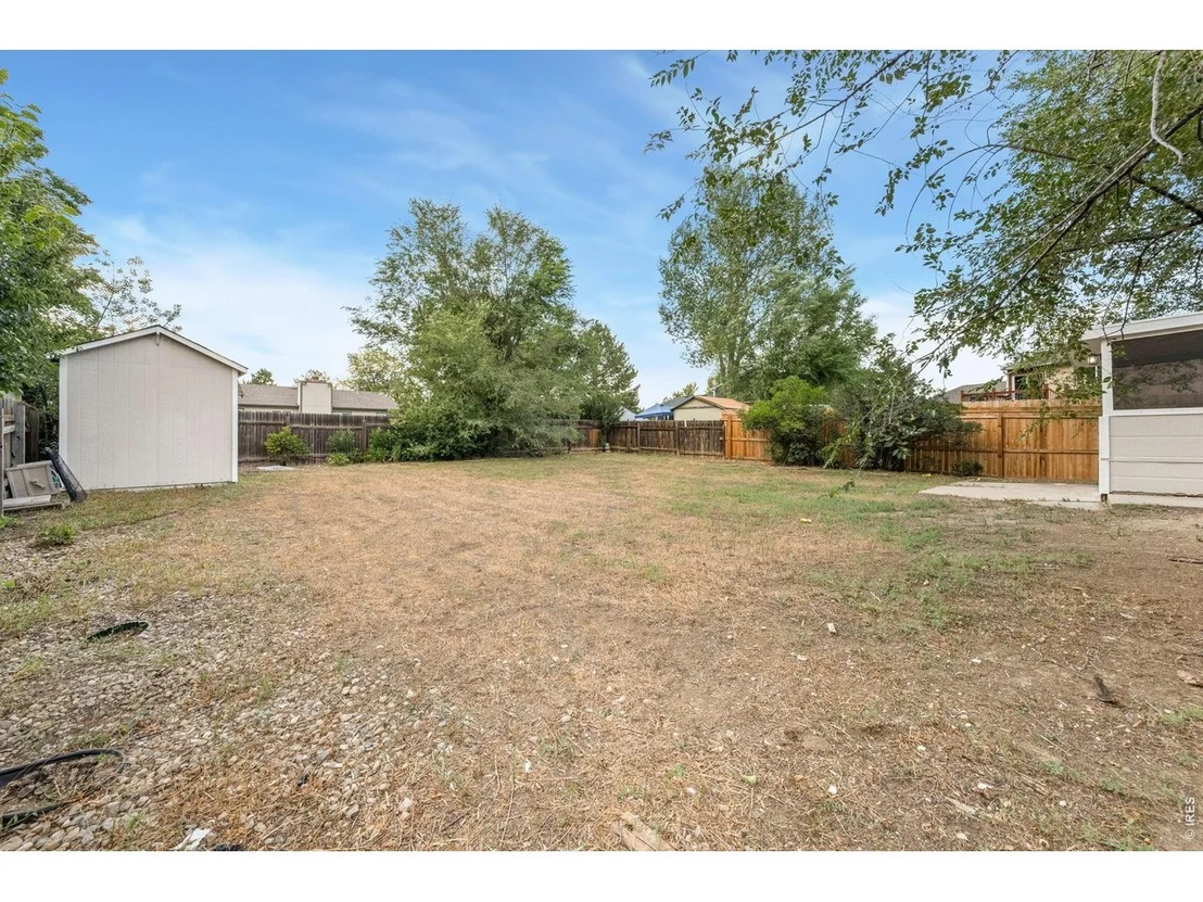 Photo of 2433 Sunset Dr