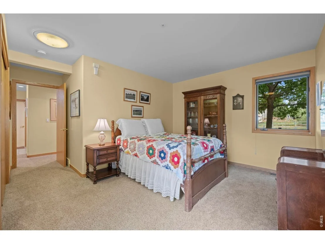Photo of 7542 Crestview Dr