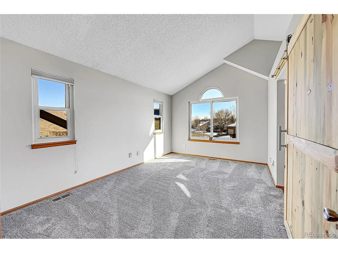 Photo of 6541 Devinney Ct