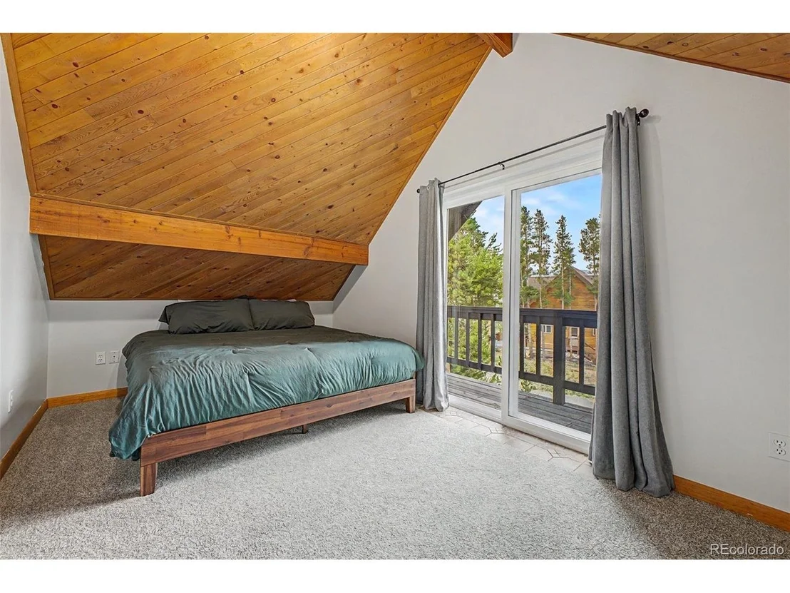 Photo of 821 Ferret Ln