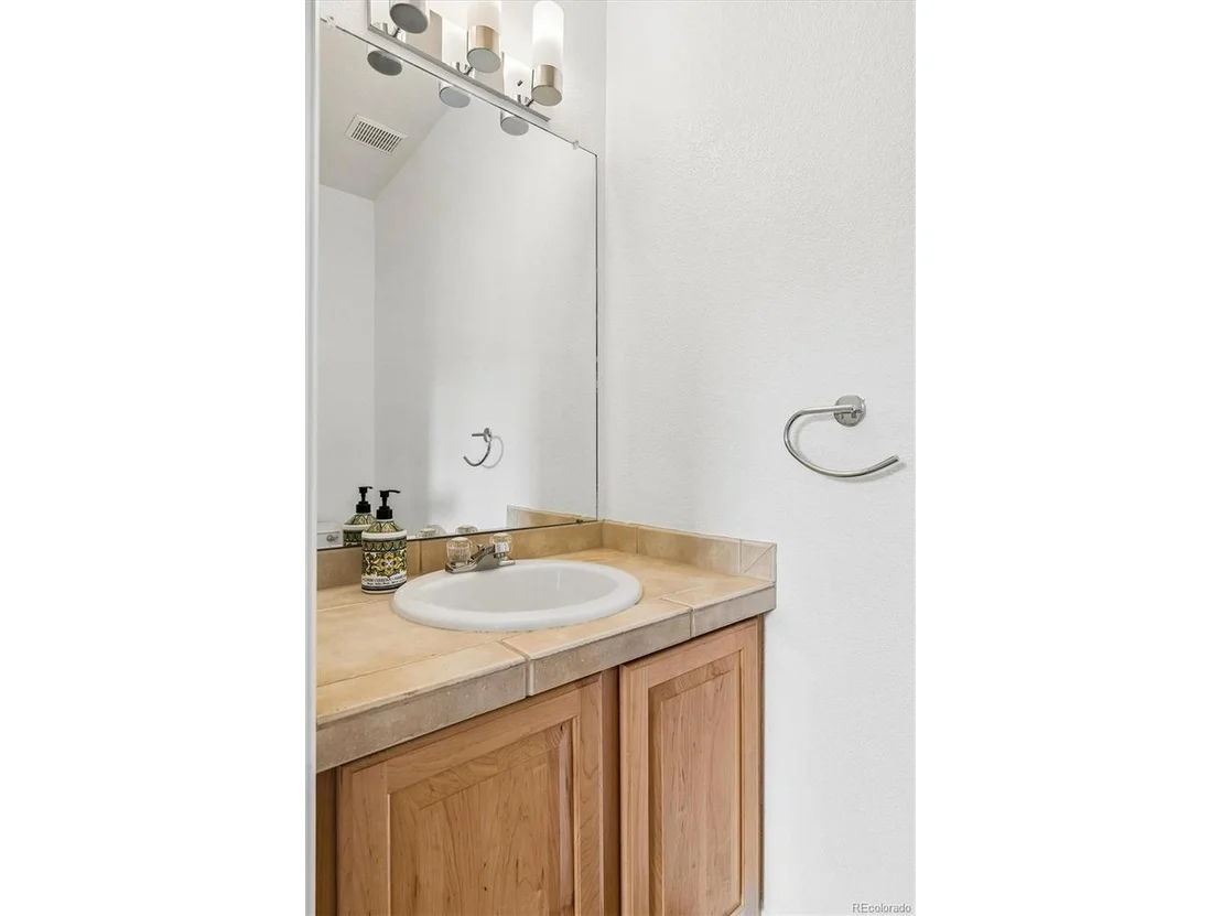 Photo of 207 Masters Dr
