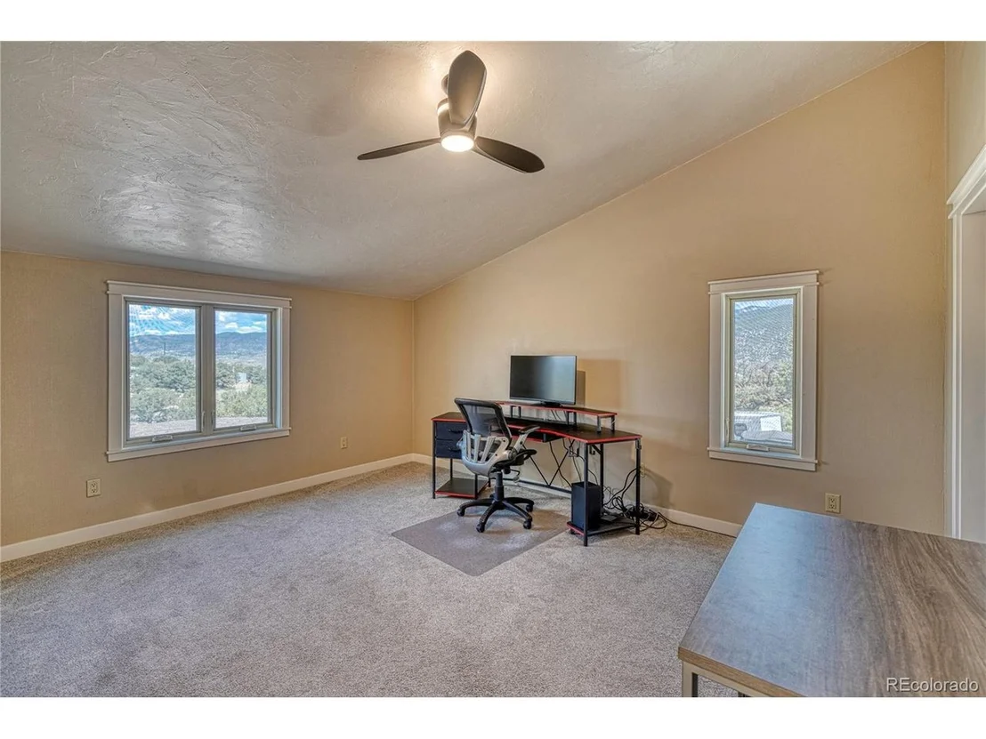 Photo of 6375 Terrace Ln