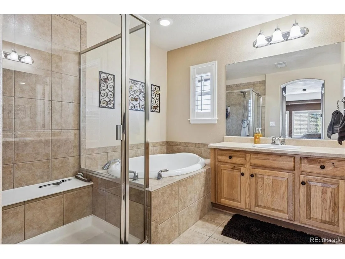 Photo of 10822 Glengate Cir