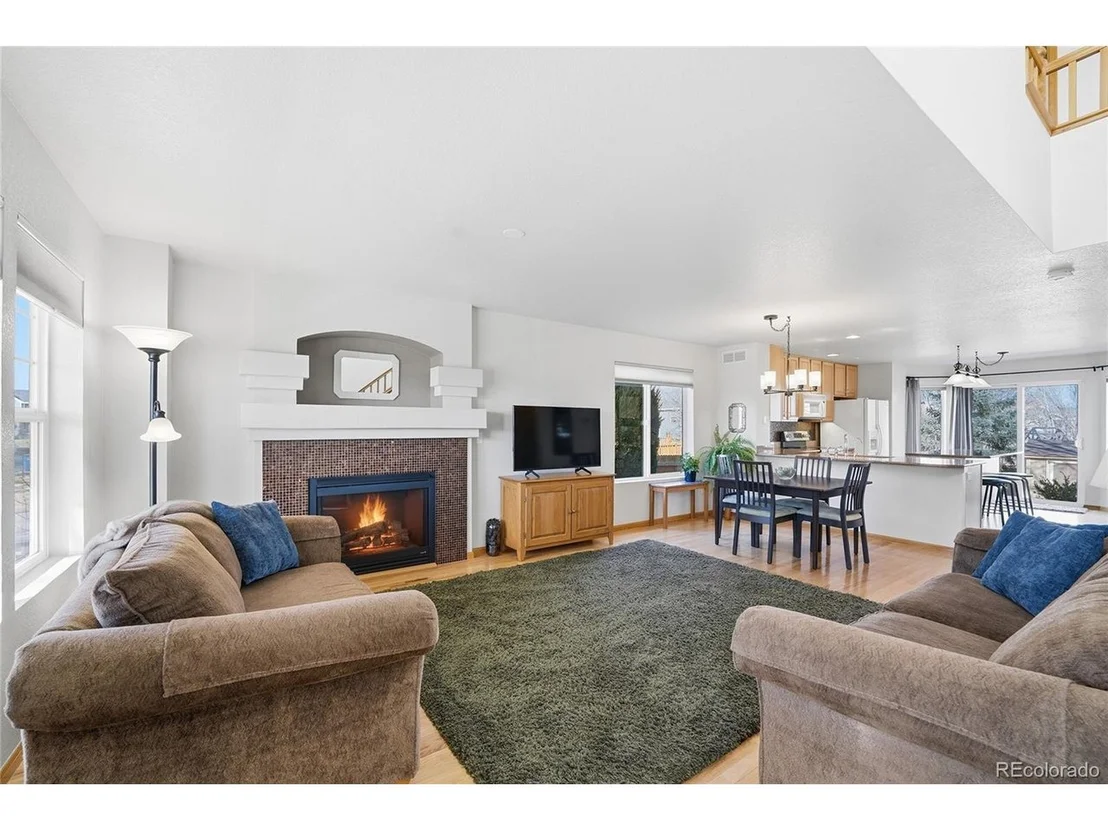 Photo of 5860 Canyon Cir