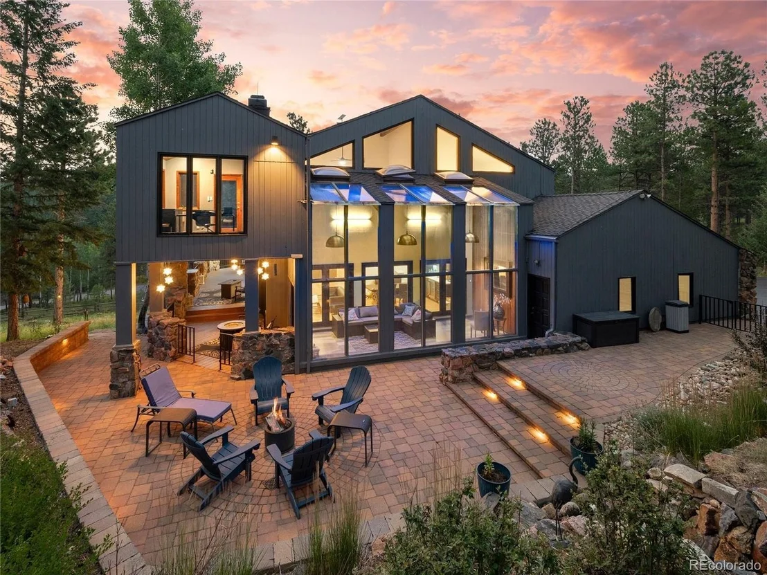 Photo of 571 Sundown Ln