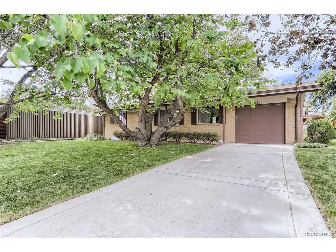 Photo of 5349 Flower Cir