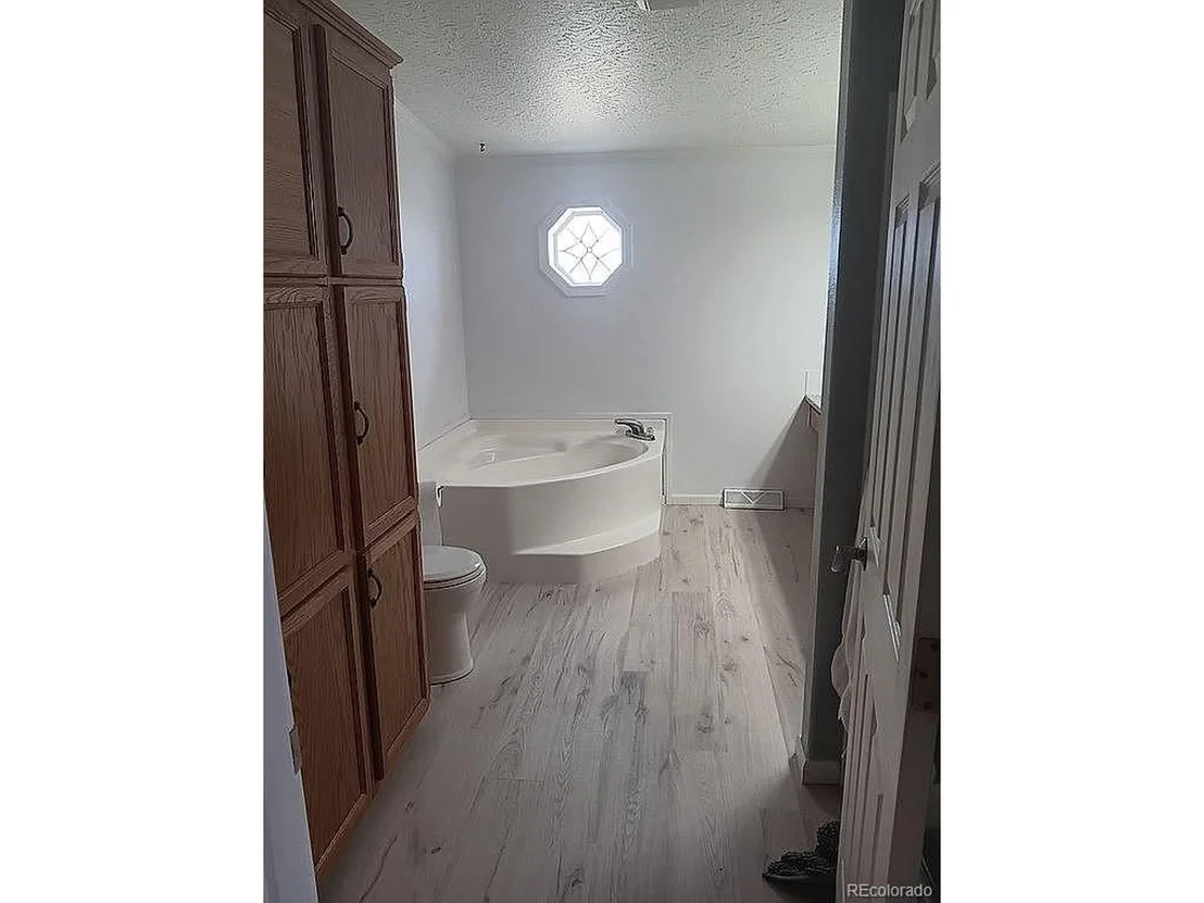 Photo of 6559 Pickney Rd