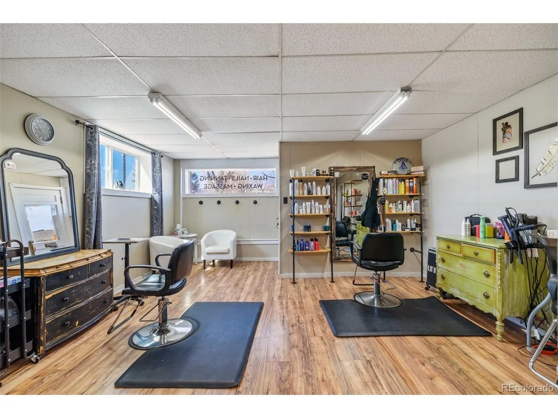 Photo of 104 N 3rd St