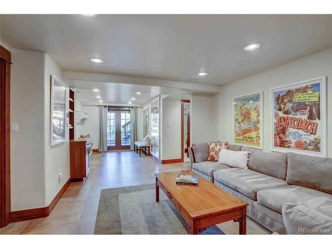 Photo of 25751 Village Cir