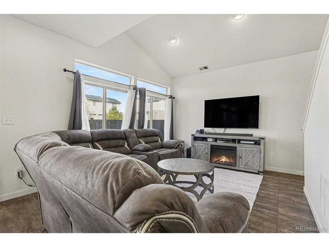 Photo of 18643 E 50th Pl