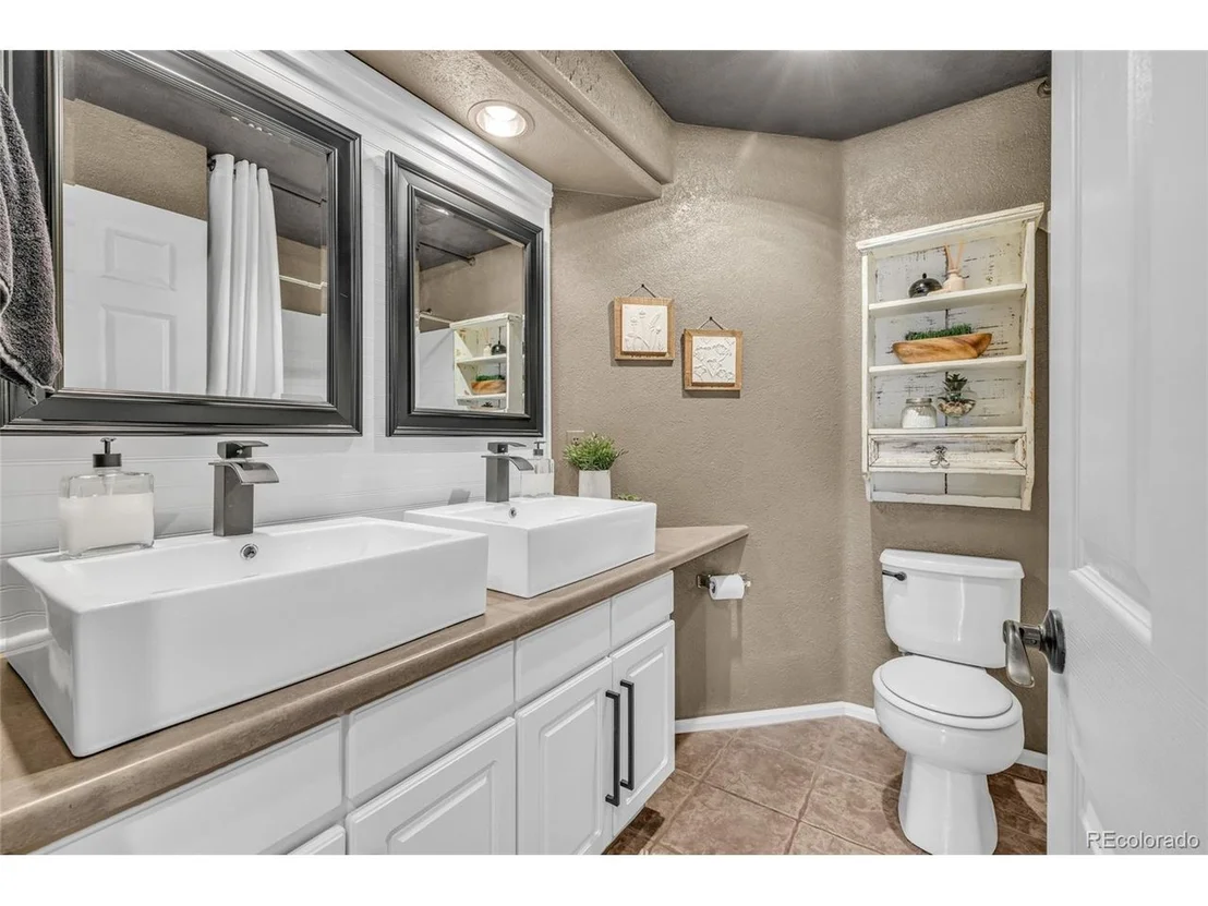 Photo of 9856 Glenstone Trl