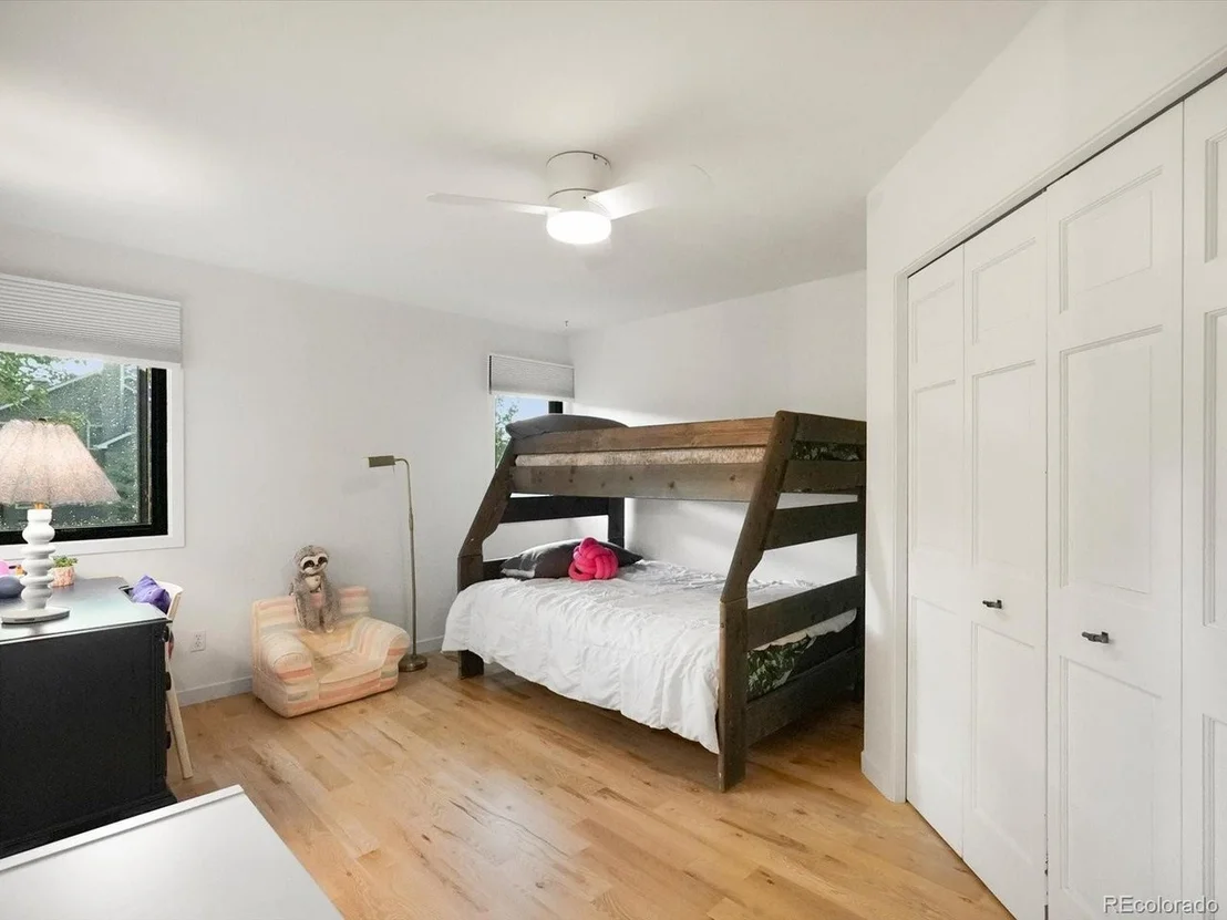 Photo of 2395 Pine Tree Ln