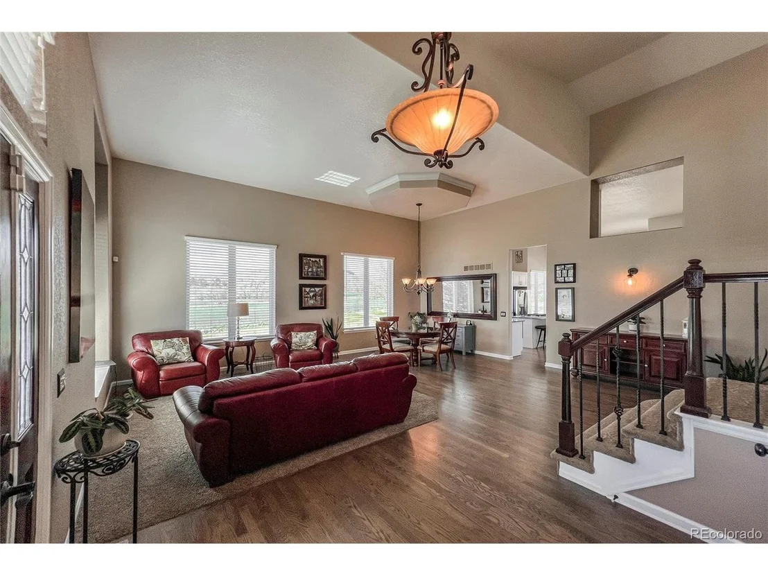Photo of 6271 McIntyre Way
