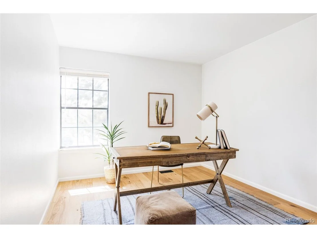 Photo of 8174 Field Cir