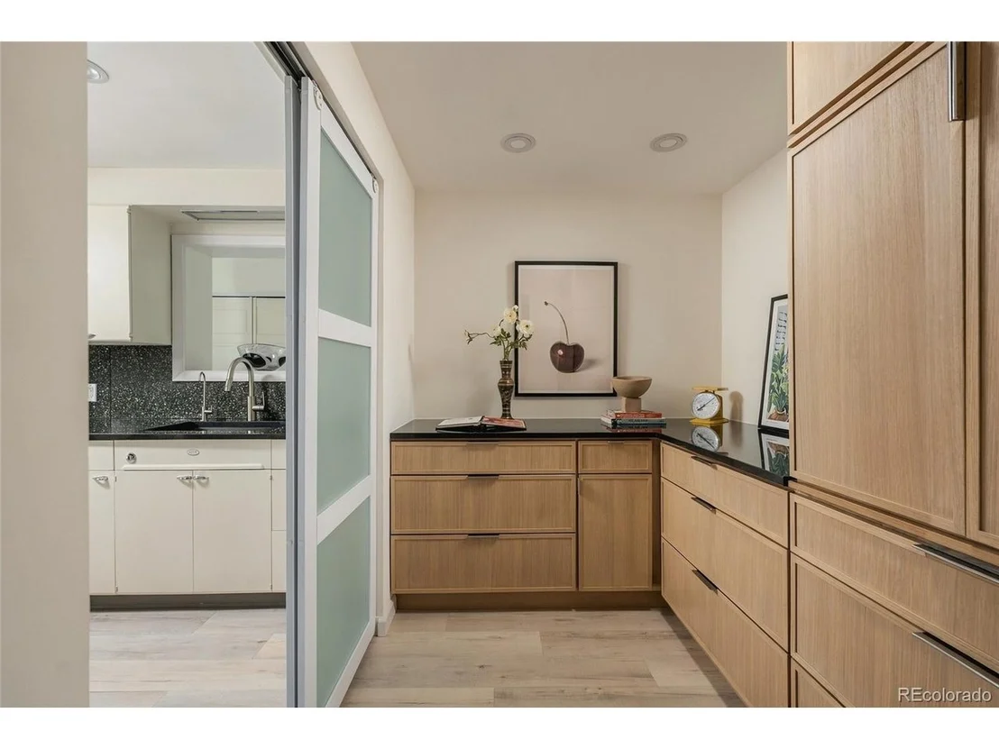 Photo of 4050 Field Dr