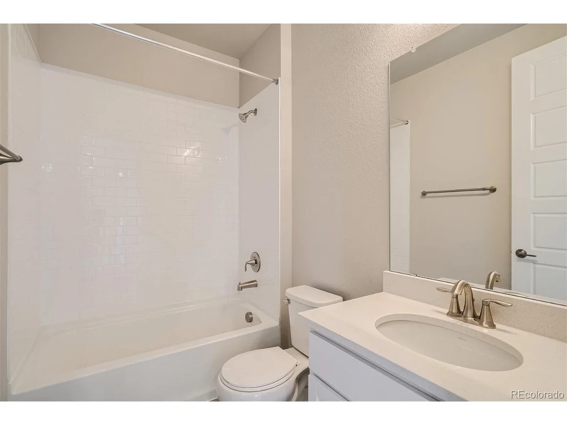 Photo of 1330 Colony Dr