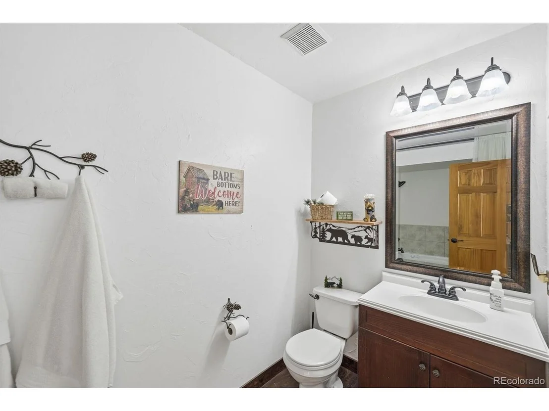 Photo of 33799 Warren Rd